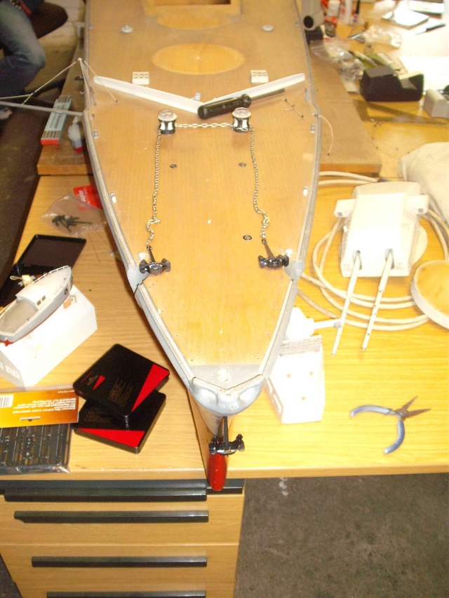 Restauration eines 1:67er Modells der "Bismarck". 10_web11