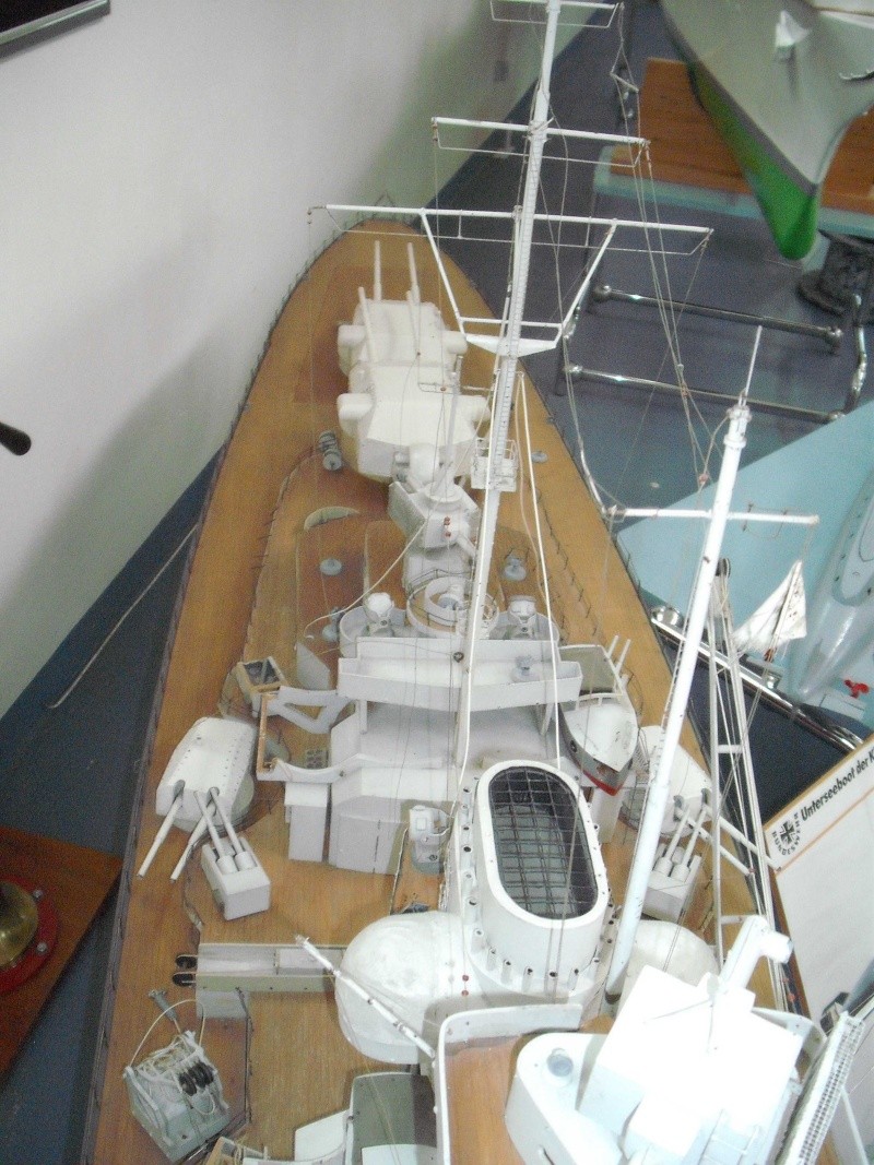 Restauration eines 1:67er Modells der "Bismarck". - Seite 6 O210