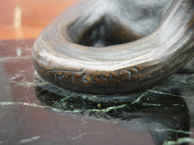 Bronze animalier de Berger Allemand, Signature a identifier  P1460813