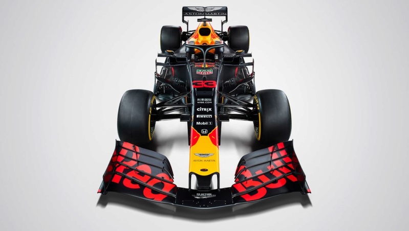 Aston Martin Red Bull Racing - #23 Alex Albon et #33 Max Verstappen In_v210