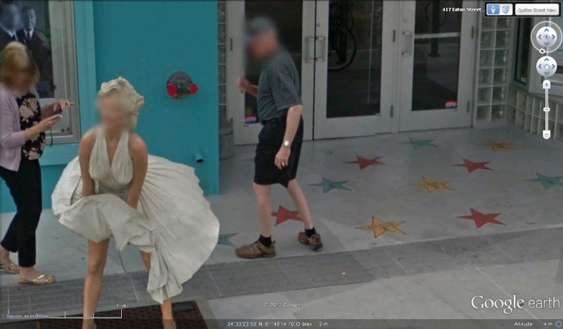 STREET VIEW : les gens en chaussettes noires ! - Page 20 Chnoir10