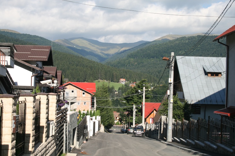  la ville Buşteni. Le massif Bucegi. Img_9810