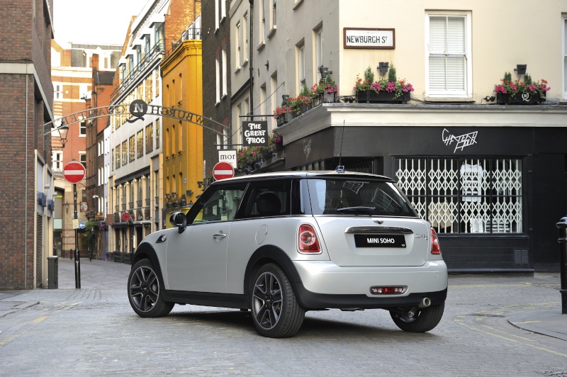 New MINI Soho Special Edition Is Out On The Town P9008110