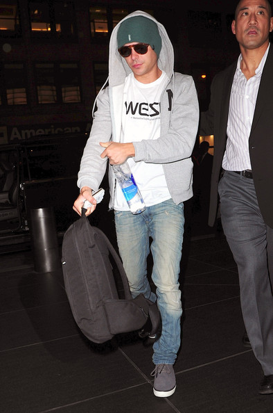 JFK (17.04.12) Zacefr52