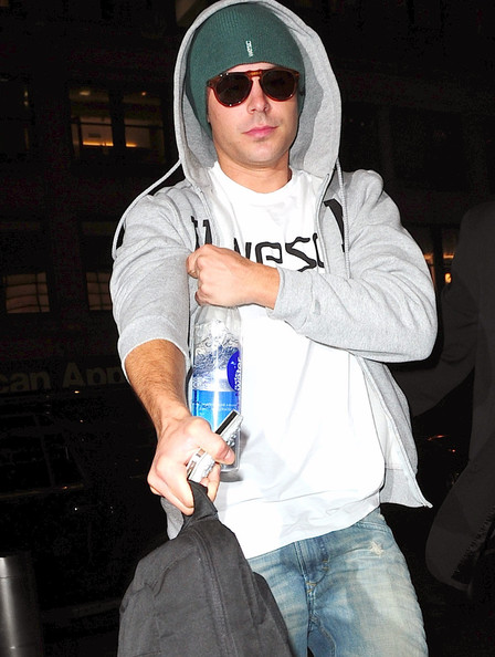 JFK (17.04.12) Zacefr54