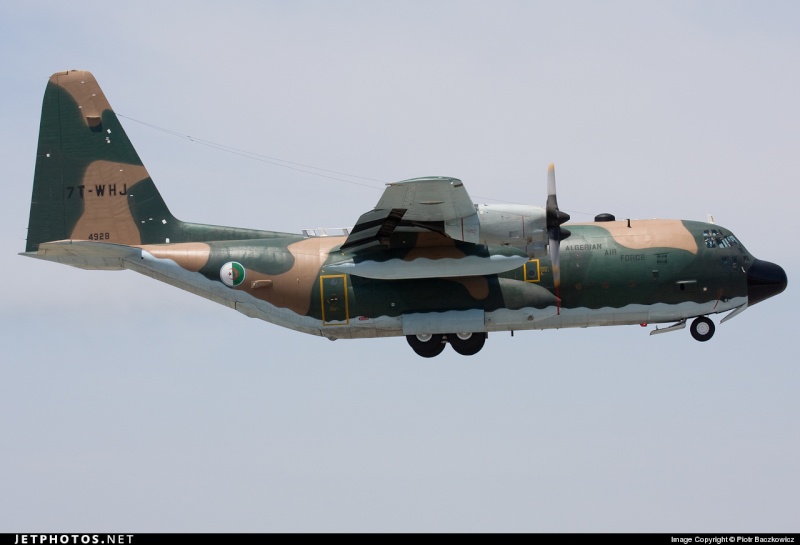 صور طائرات النقل والشحن الجزائرية [ C-130H/H30  /  Hercules ]  7twhj10