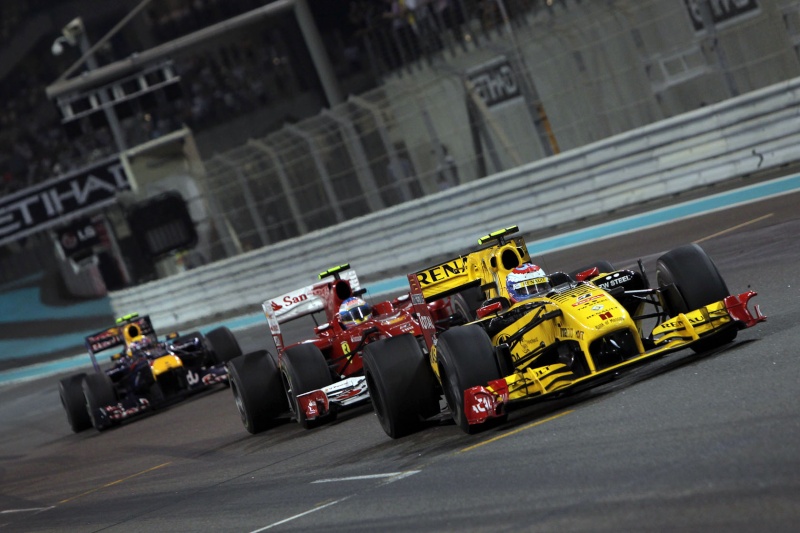 Grand Prix d'Abu Dhabi 2011 ==> Qualif + Essais libres + Salle d'embarquement (crème solaire et casquette conseillées) Petr_a10