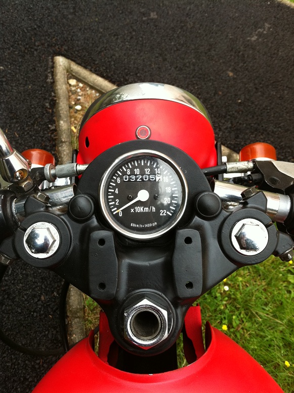 une 125 ! parait qu'c' est a la mode ! - Page 8 Img_2512