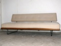 daybed unknown designer/maker.... help please P1190319