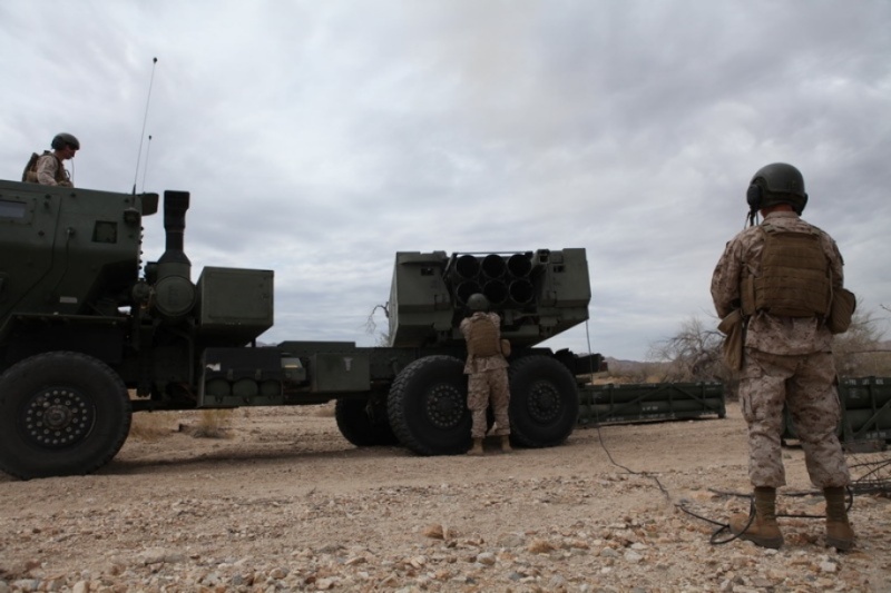 US Army - Page 14 Himars12