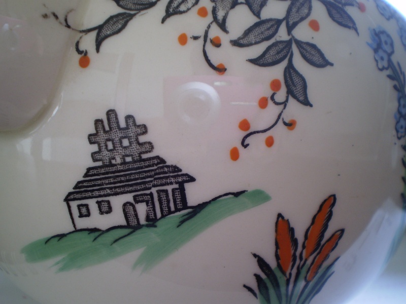 House on an Old Teapot ? 20110716