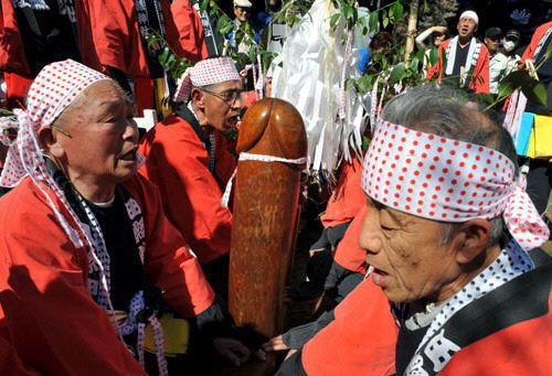 Festival del pene en Japón Festiv15