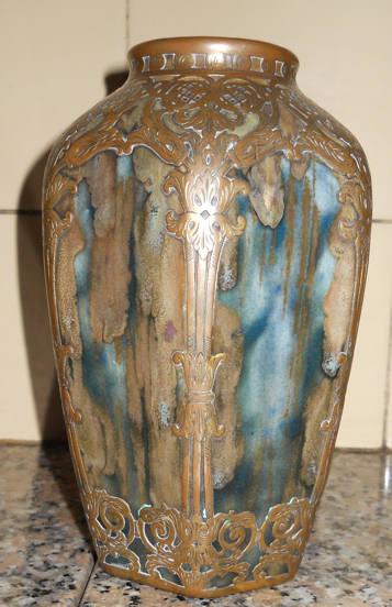 Vase Art Nouveau : Porcelaine et cuivre Vasean14