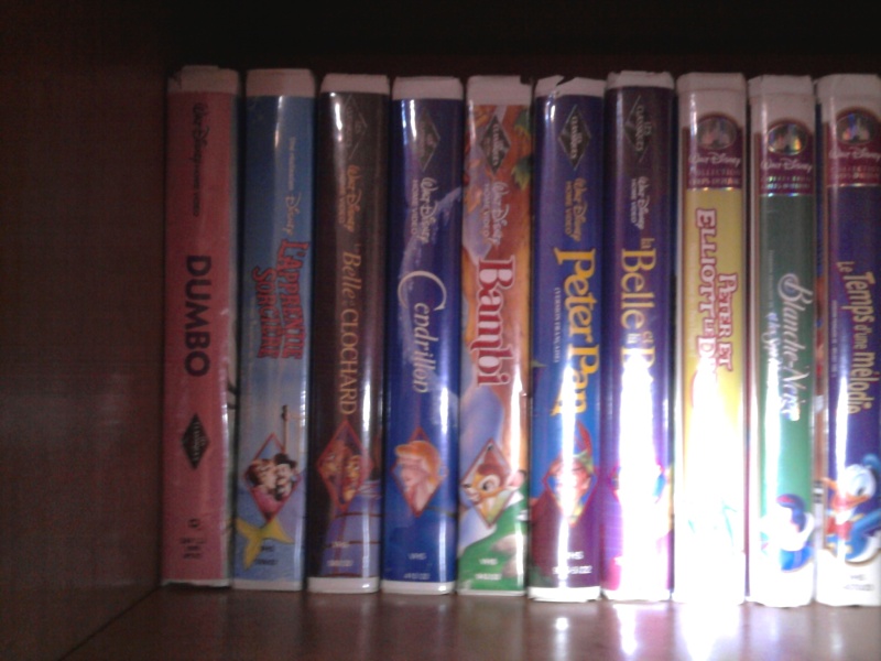 collection - [Photos] Postez les photos de votre collection de DVD et Blu-ray Disney ! - Page 2 Photo013