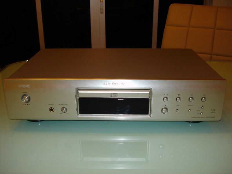 Denon DCD-700AE CD Player （sold) 110