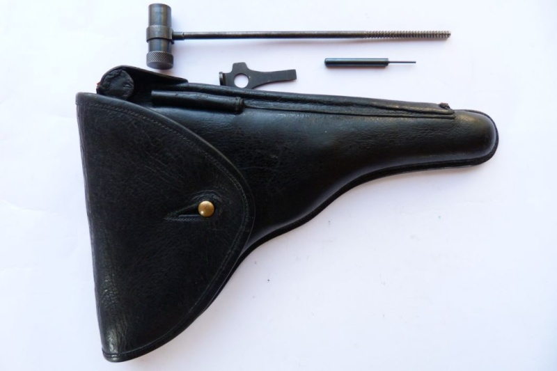 Les étuis et accessoires des pistolets Luger portugais, de 1906 à 1942. 00319