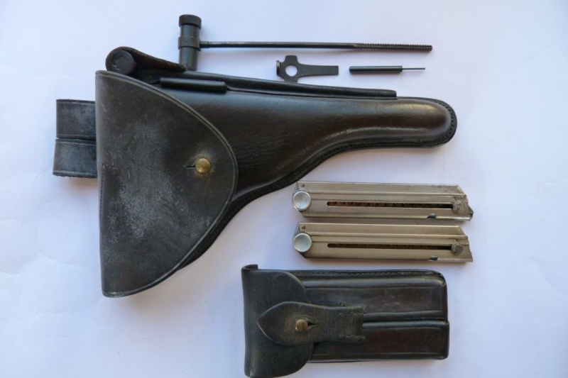 portugais - Les étuis et accessoires des pistolets Luger portugais, de 1906 à 1942. 00718