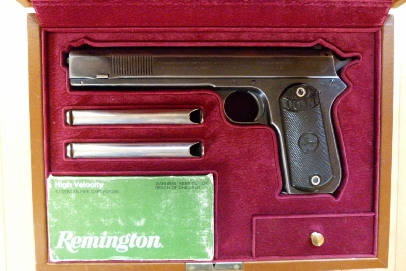 Pistolet Colt modèle 1900, en 8 ème catégorie. 02410