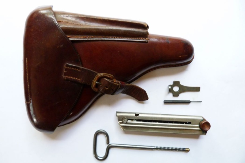 Les étuis et accessoires de Luger Holste75