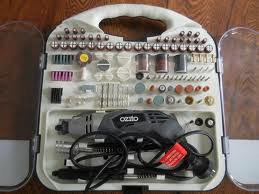 OZITO ROTARY TOOL KIT. COMES WITH 182 ACCECORIES Dremel12