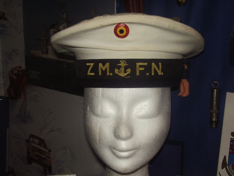 Collection pièce uniforme et insigne Marine - Page 3 Pa060415