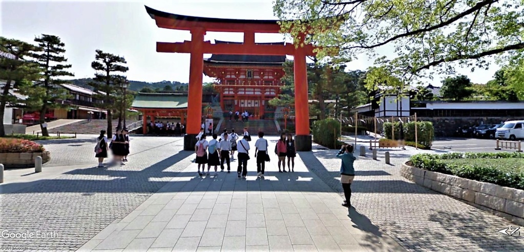 Les sanctuaires et temples japonais vu avec Google Earth &  "En premier "Le sanctuaire Fushimi Inari-taisha, Kyoto, Japon  & Le temple bouddhiste Tōfuku-ji" !! Sanctu16