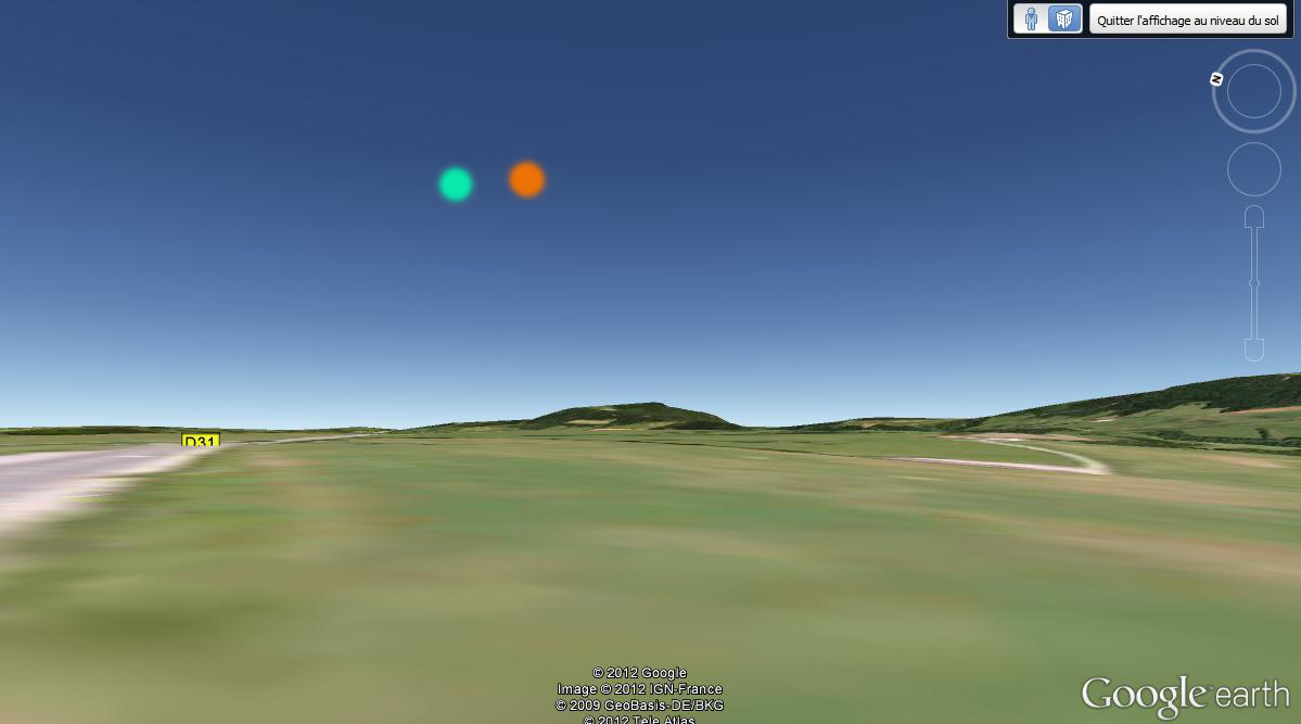 Observation - 2012: le 20/03 à environ 20h40 - deux boules semblant être reliées - D13, La Sommette, 25510 Doubs, Françe (25)  Boules11