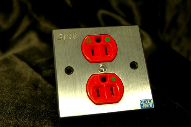 SINE Wall Socket Outlet With Aluminum Faceplate Sw-2g_10