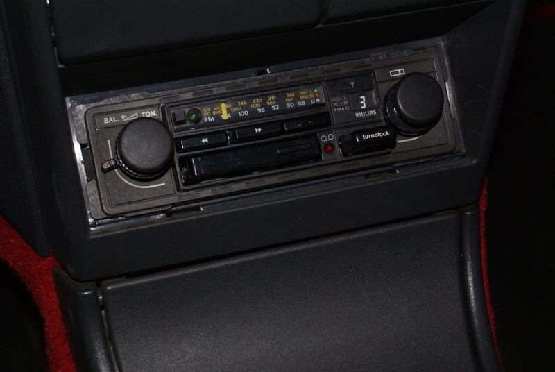 [Peugeot 205 GTI 1.6 Grise AM 1988] Dom Dsc01315