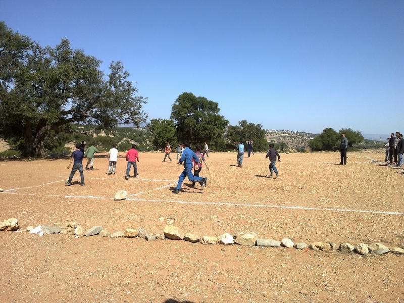 نظمت مجموعة مدارس تركانت يوم الأربعاء 29/02/2012  مسابقة ثقافية و رياضية Foot212