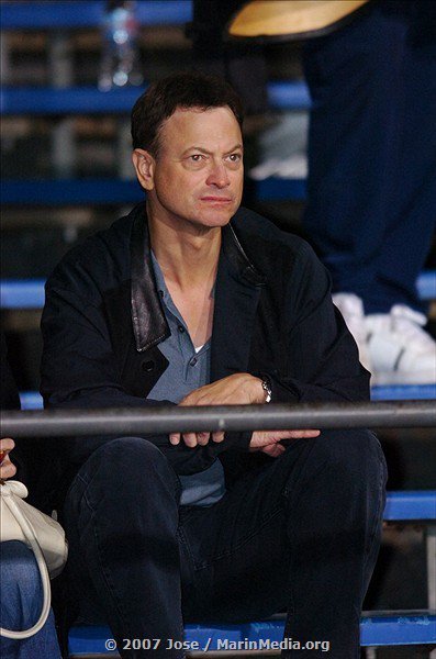 Gary Sinise - Page 23 Gary2510