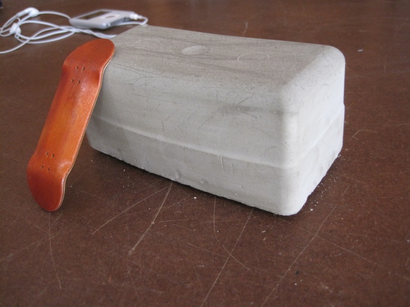 Just made 2 concrete fingerboard molds! Img_3217