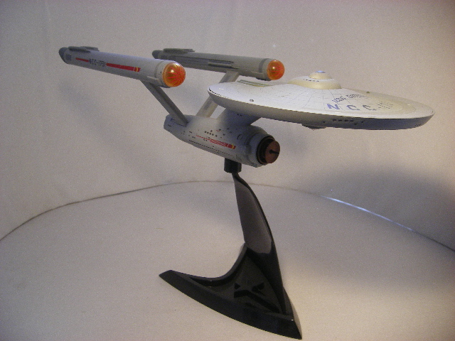 Les vaisseaux des séries et films Star Trek  Imgp1112