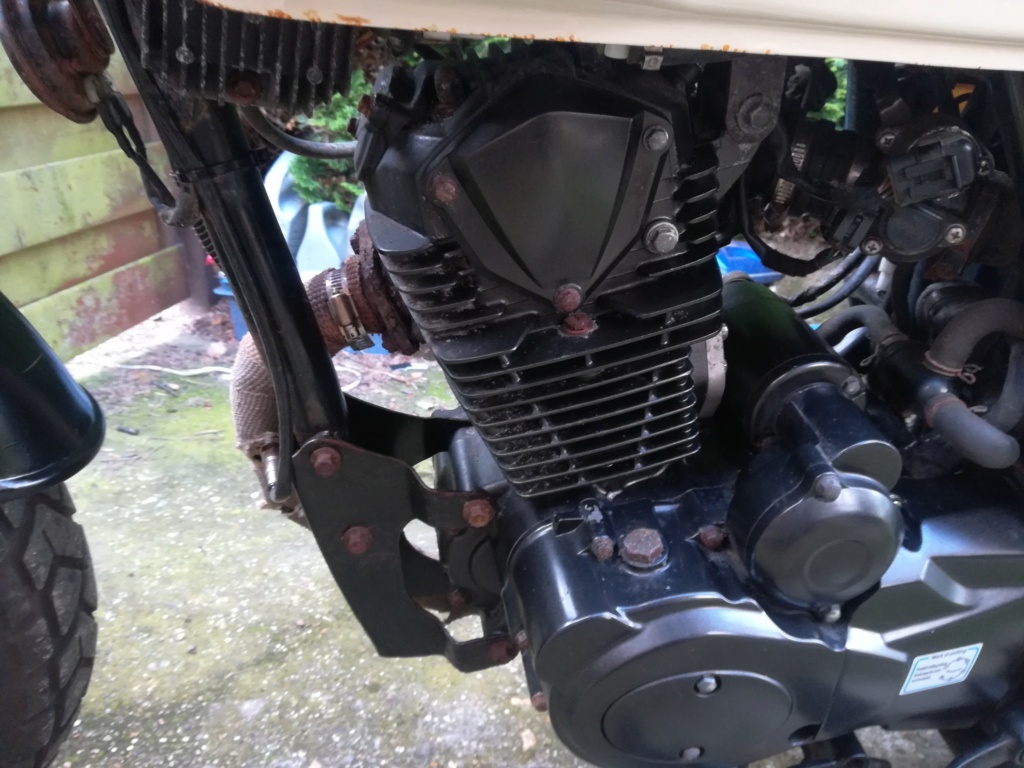 Problème allumage avec une BRIXTON 125cc Img_2018