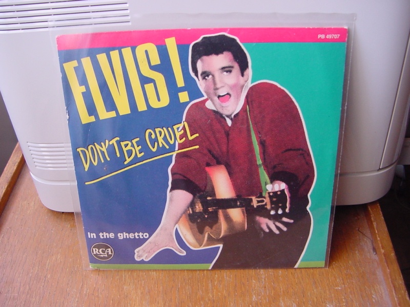 45 tours d'Elvis Presley Dsc09065