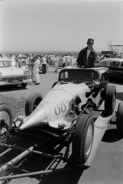 Santa Ana drag race - late '50s  Santaa19