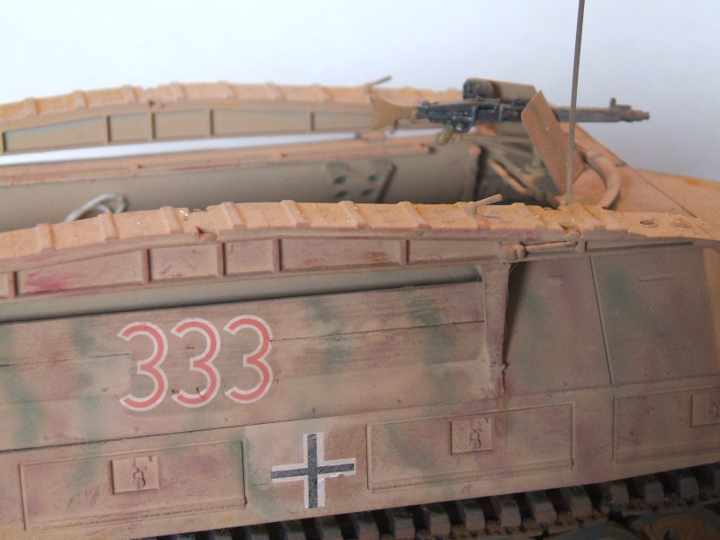 Sd.Kfz. 251/7 Ausf D [TAMIYA 151 (Stuka zu Fuss) 1/35°] + scratch. Dscf6411