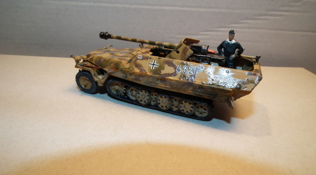 (hasegawa) Sd Kfz 251/22 --TERMINE Dscf1927