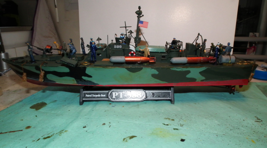 (revell) patrol torpedo boat PT 579/588--terminé Dscf3724