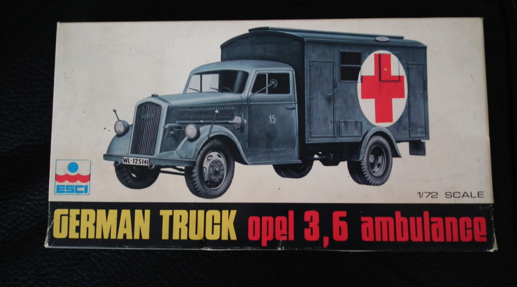 [esci] camion opel ambulance Dscf3816