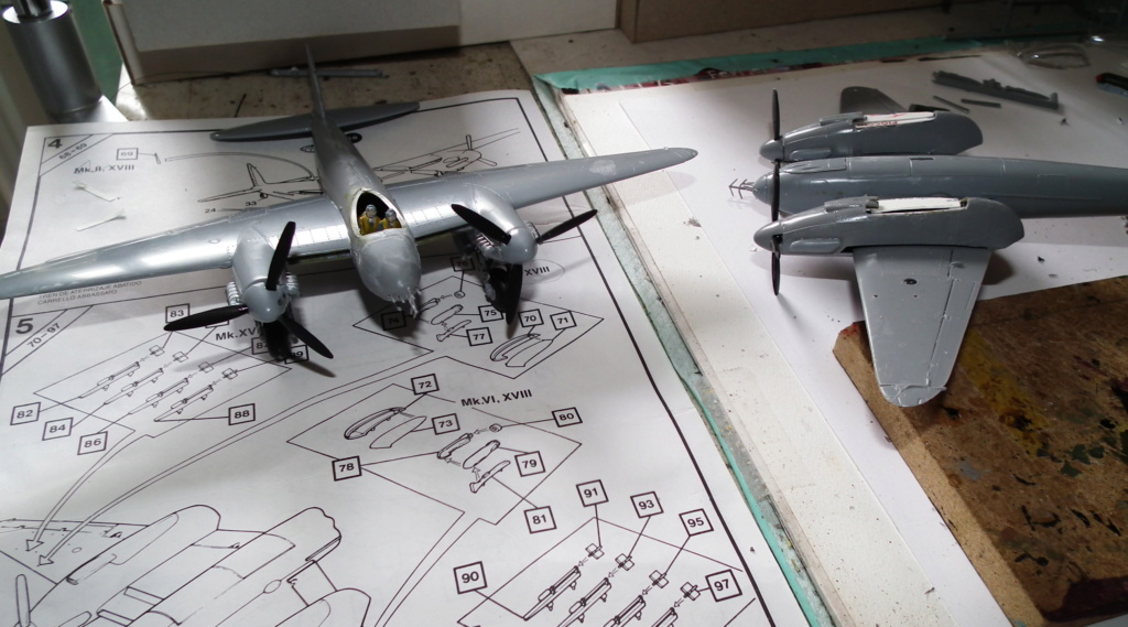 [airfix] De havilland Mosquito MK VI et MK XVIII Dscf6026