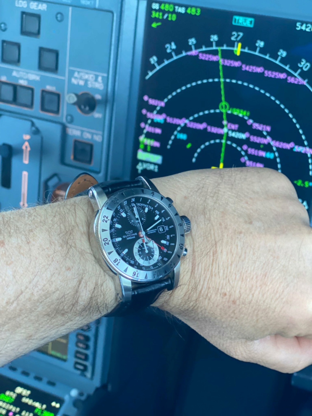 glashutte - Feu de vos montres d'aviateur, ou inspirées du monde aéronautique - Page 20 Glycin10