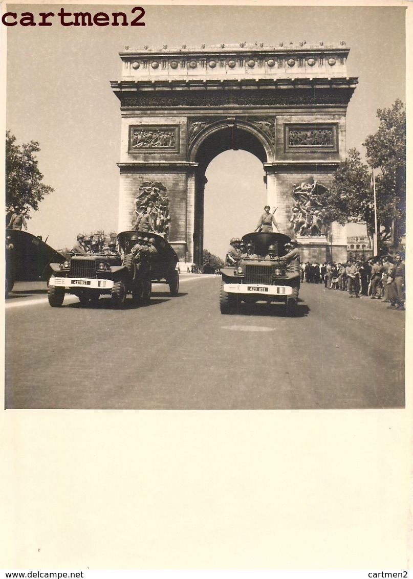 Paris Arc de Triomphe Seine 320_0010
