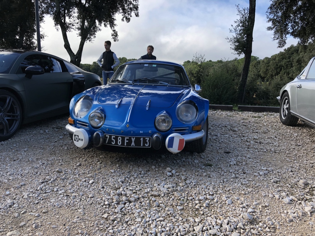 Les  jeunes aiment encore les belles autos à essence Img_5734