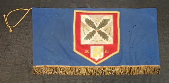 flamme et tablier du 110° régiment d'infanterie de 1939  P1860116