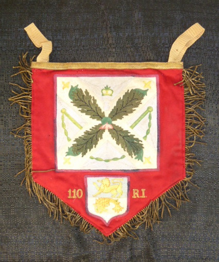 flamme et tablier du 110° régiment d'infanterie de 1939 P1860117
