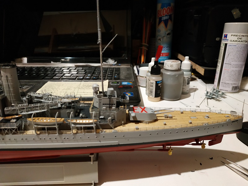 HMS Exeter a 1/350 de Trumpeter Img_2526