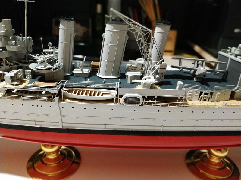 HMS Cornwall Croiseur Pesant 1/350 de Trumpeter Img_2560