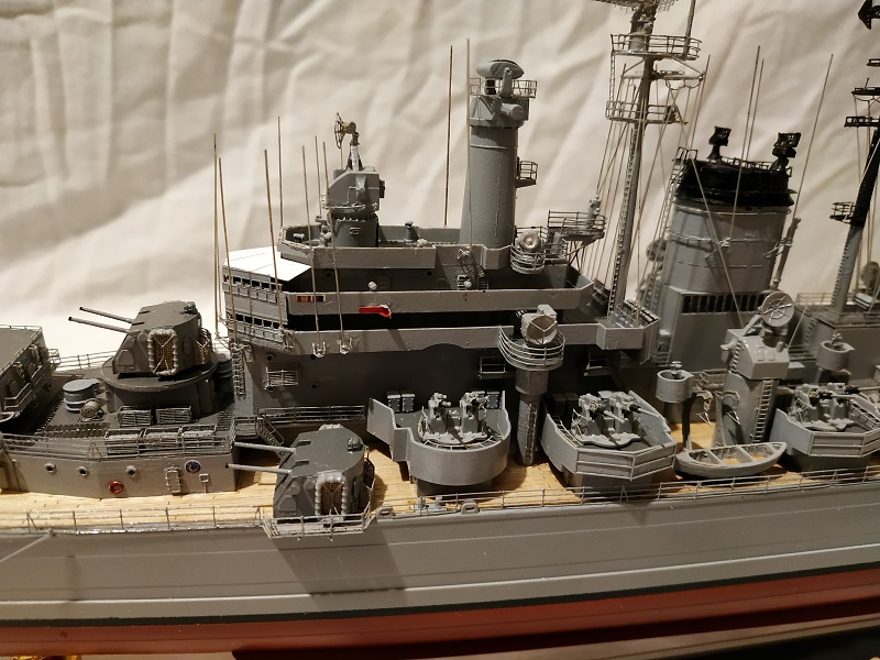 USS Salem CA-139 Heavy Cruiser 1/350 Img_2827