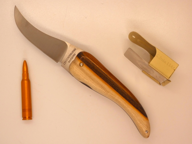 Le couteau Basque ESPELETTE ou BIXIA P1020427